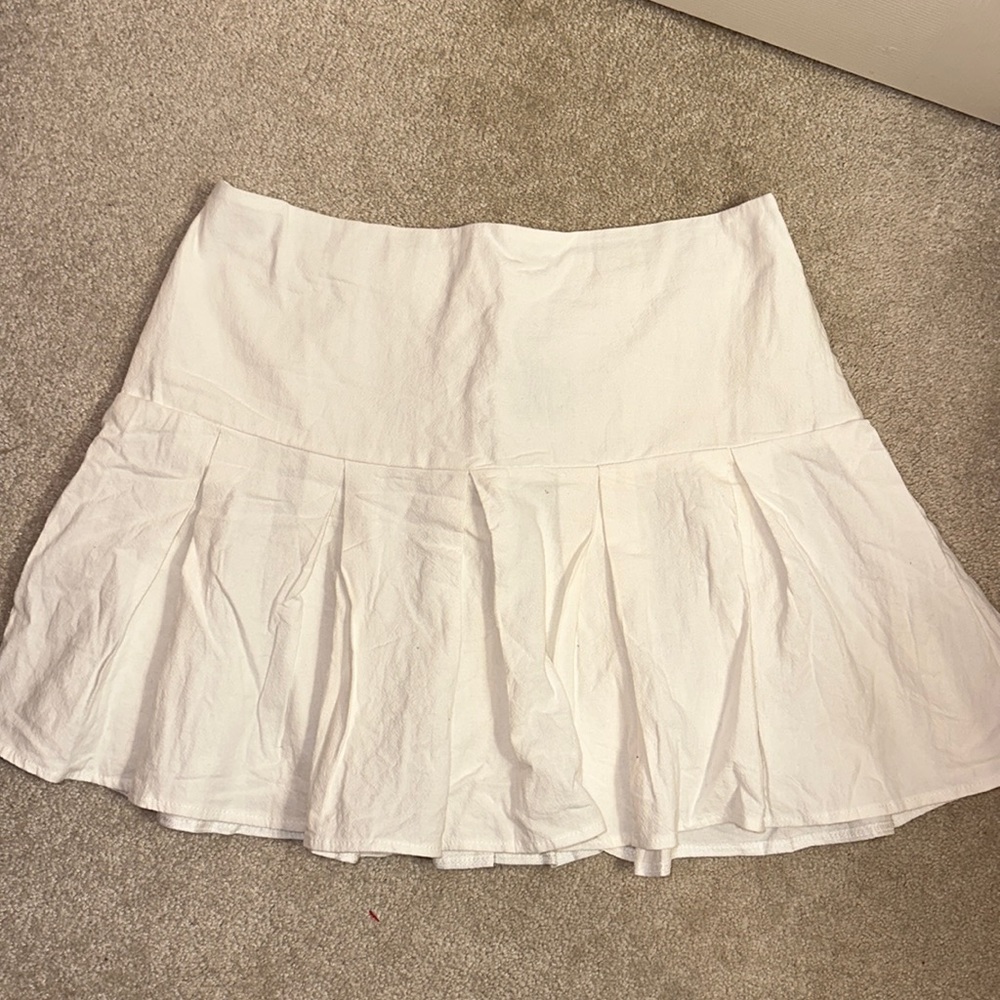 *NWT* Urban Romantics pleated skirt